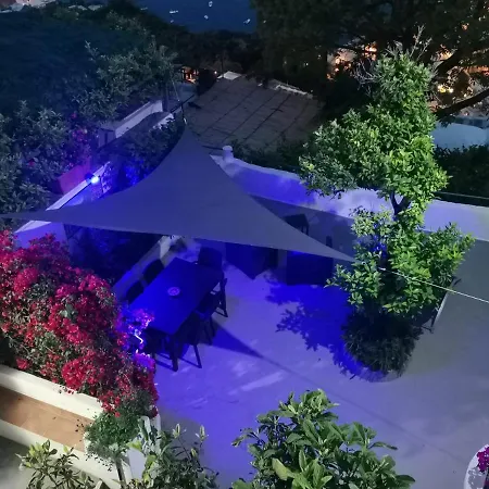 Apartmán Mirella Sea View *